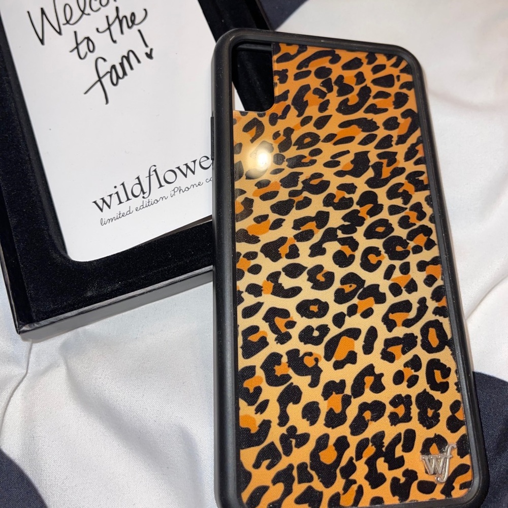 Leopard Wildflower iPhone XS Max case